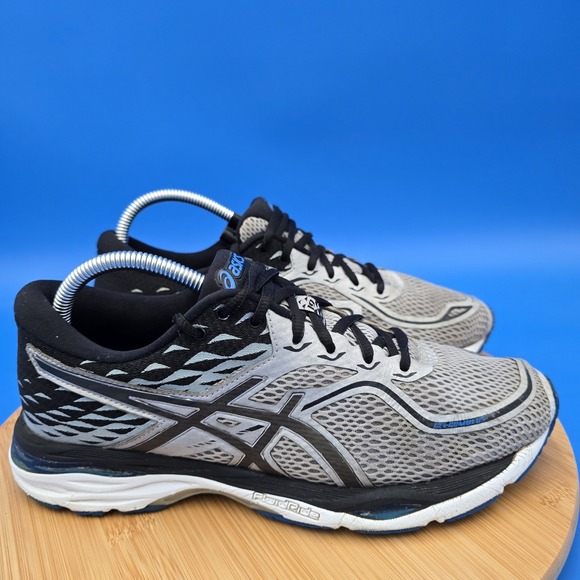 AsicsGEL-Cumulus 19 Road-Running Shoes Glacier Grey/Black Men's US 8.5‎ EU 42 - Picture 1 of 11